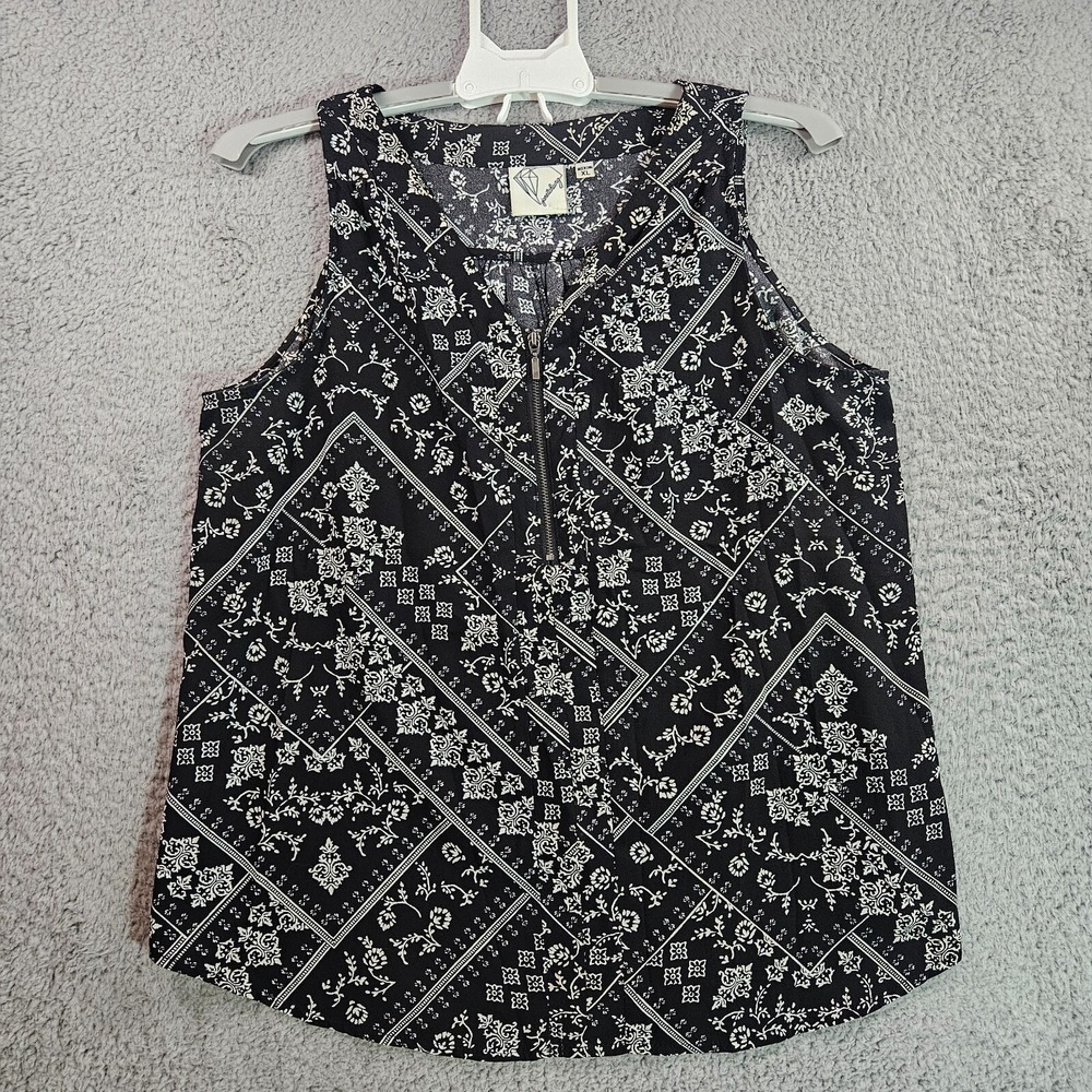 Janet Chung Sleeveless Top Blouse Womens XL Geometric Print Black &‎ White - XL